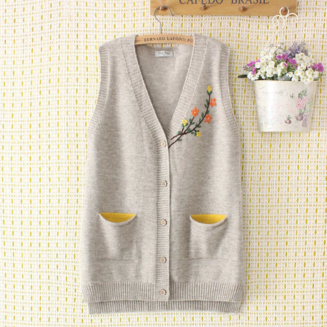 Plus Size Loose Sweaters Vest Women Clothing 4xl Loose Fit High Strecth Knitted Cardigan Floral Embroidered Pocket V-Neck Jumper