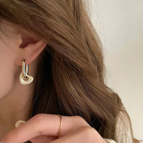 Silver Color Hollow Double Heart Earrings for Women Korean Style Design Ear Buckle 2023 Korea Fashion Jewelry Accessories