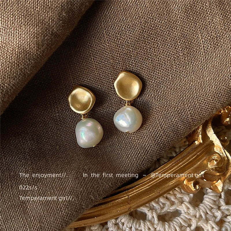 Baroque Shaped Irregular Freshwater Pearl Matte Stud Earrings for Women Temperament Retro Copper Plated 14k Gold Jewelry