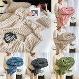 Winter Warm Blanket Skin-Friendly Bedspread Solid Striped Throw Blankets Sofa Air Conditioning Blanket For Bedroom