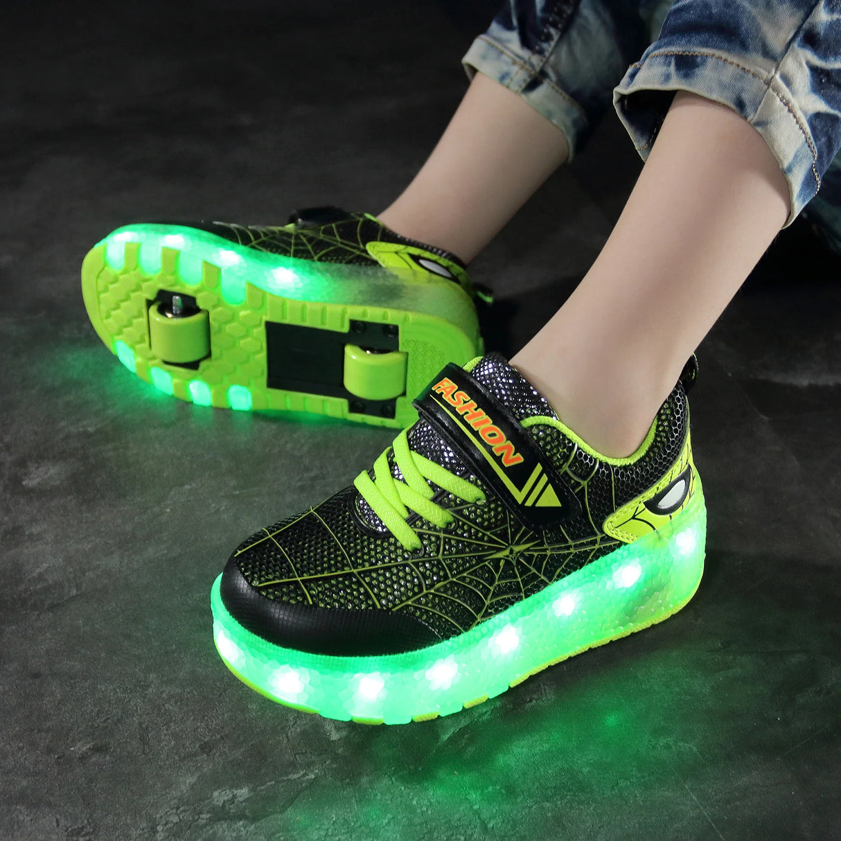 Kid Sneakers Spider Cartoon Mesh Usb Charge Luminous Shoes Outdoor Sport Roller Skates Child Skate Shoes Boys Girls Casual Shoes