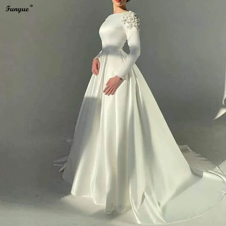 Elegant Ivory Muslim Wedding Dress Vestidos De Novia Luxury Beading Flowers Satin Simple Vintage Long Sleeve Bridal Gowns