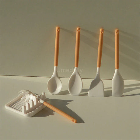 1/6 Dollhouse Miniature Kitchen Mini Frying Pan Soup Pot Simulation Cooking Utensils for Blyth BJD Doll Accessories Toy