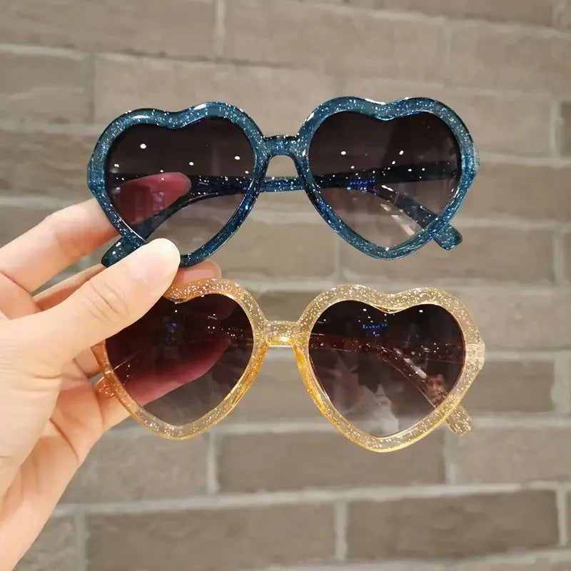 Fashion New Childrens Gradient Sunglasses Heart Shape Frame Glitter Sun Glasses Cartoon Love Heart Cute Sun Glasses Kids Girls