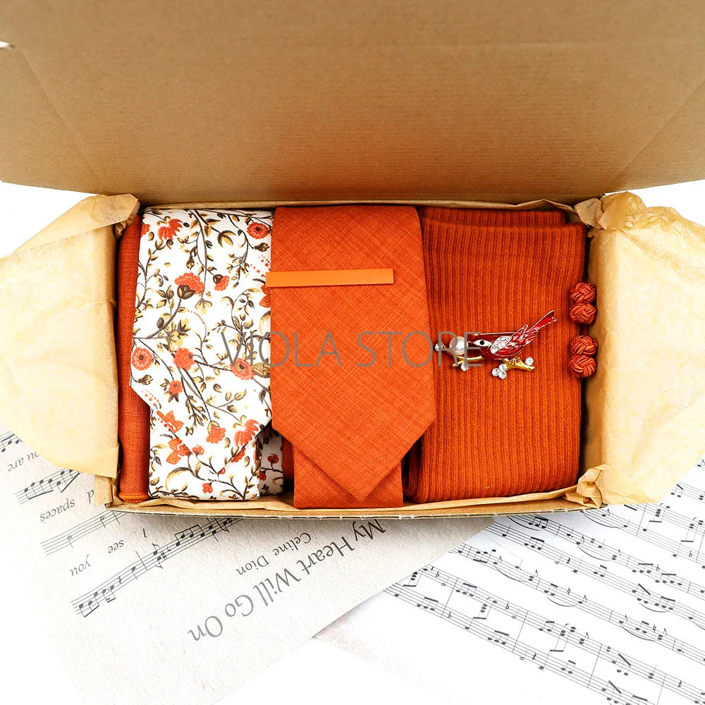 Viola Design Gift Box Hot Solid Floral Cotton Sock Necktie Set Clip Cufflinks Pin Hanky Men Wedding Party Daily Cravat Accessory