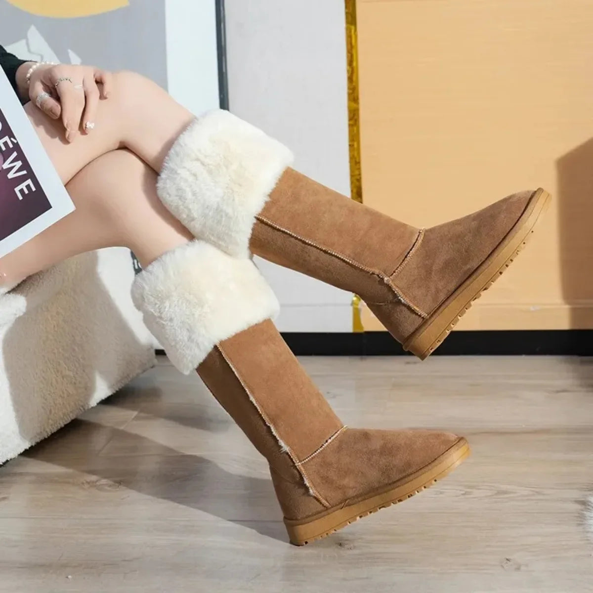 Winter Women's Short Plush Suede Snow Boots Fashion New Keep Warm Flat Mid Calf Boots for Women Platform Shoes Thigh High Botas