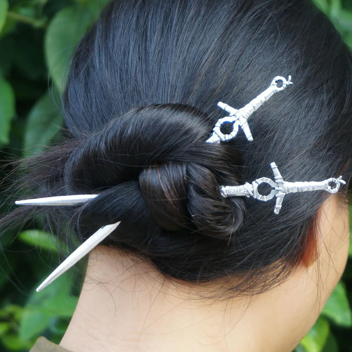 16cm Witch skull Hair Stick  sword woman hair stick Hairpin Amulet Spirit Hair Jewelry For Women