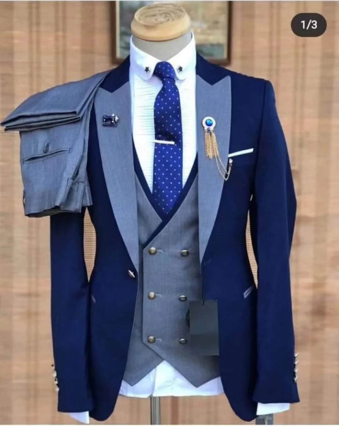 2023 Custom formal wedding suits men fashionable groom tuxedo Blazer slim fit mans navy blue jacket with gray vest pants 3-piece