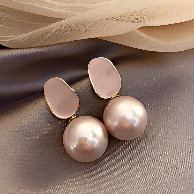 2024 New Arrival Luxury Elegant Imitation Pearl Dangle Earrings for Women Fashion Sweet Unique Charms Jewelry Gifts