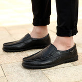 Genuine Leather Men Casual Shoes Brand Soft Italian Men Loafers Moccasins Breathable Slip on Black Driving Shoes Plus Size 37-47