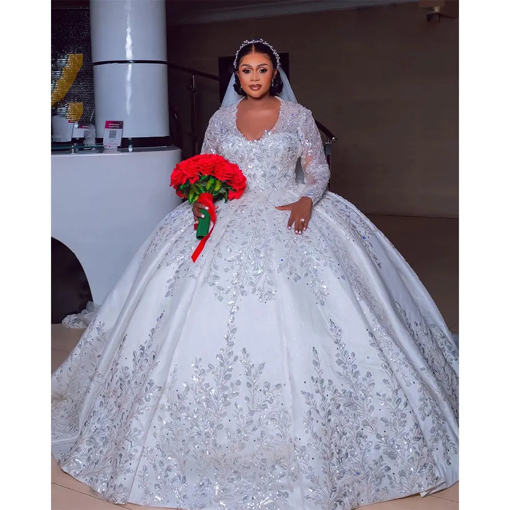 White Crystals Beaded Wedding Dresses African Bride Long Sleeves O Neck Lace Rhinestone Formal Bridal Ball Gown 2024 Plus Size