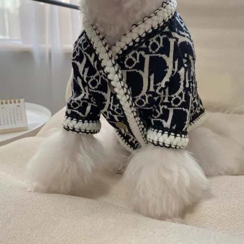 Luxury Puppy Sweater Cute Clothes Cat Dog Autumn Winter Warm Small Dogs Pet Apparel Small Pet Elegant Letter Cardigan