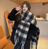 Luxury Plaid Scarf Winter Warm Cashmere Women Long  Female Scarves Lady Tassel Shawl Wraps 2023 Design New