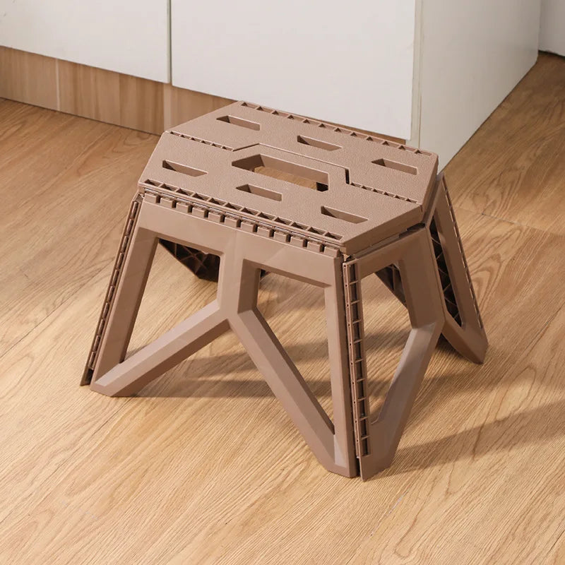 Outdoor Portable Folding Stool High Load-bearing Handle Design Durable Mini Chair Fishing Stool Square Stool Maza Camping Stool