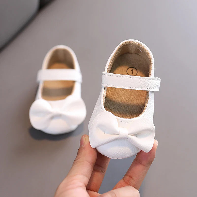 Cute White Lace Baby Girl Princess shoes  Baby Moccasins Moccs Shoes Bow Fringe Rubber Soled Non-slip Footwear Crib Shoes