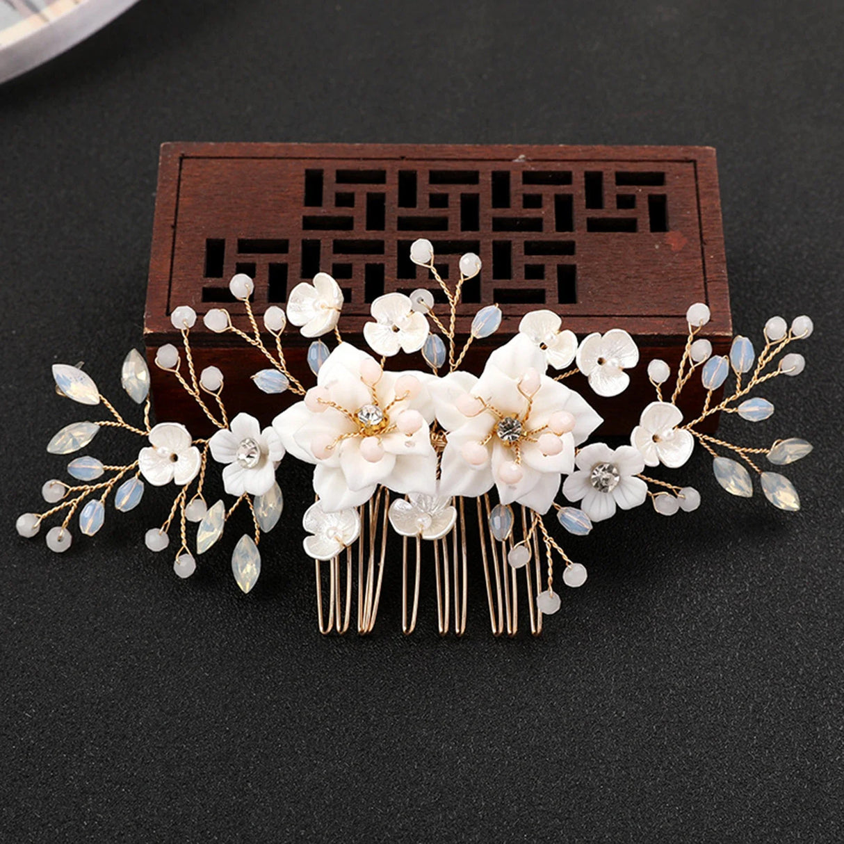 Silver Color Flower Hair Comb Clip Girls Handmade Alloy Pearl Hairpin Bridal Tiaras Wedding Hair Accessory Crystal Hair Jewelry