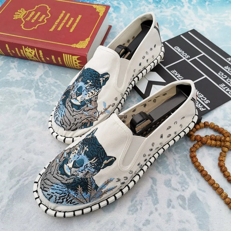 Old Beijing Cloth Shoes Embroidery Flower Social Guy Male Moccasin-Gommino Student Casual Shoes Fashion National Chinese Style