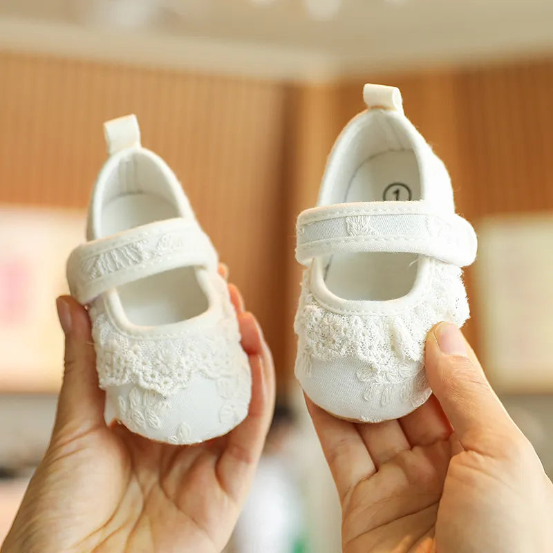 Cute White Lace Baby Girl Princess shoes  Baby Moccasins Moccs Shoes Bow Fringe Rubber Soled Non-slip Footwear Crib Shoes