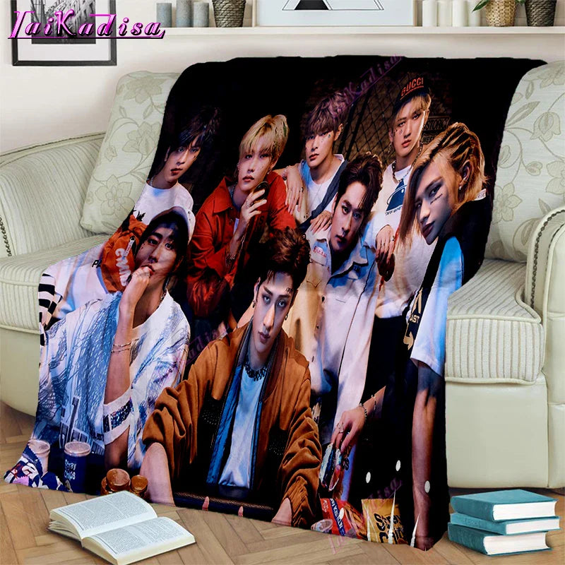 Stray Kids Blanket Soft Sofa Cover Kpop Singer Throw Blanket Fleece Blanket Lightweight Warm Bed Blankets for Bedroom Couch