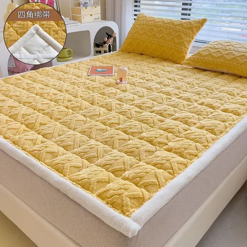 Winter Soft Fleece Mattress Toppers Home Dormitory Single Double Bedspread Fold Bed Sheets Thin Tatami Mat Warm Mattress Cover