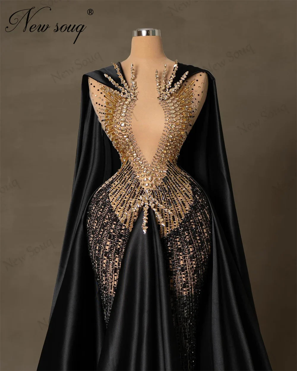 Gorgeous Black Beaded Evening Dresses Turkish Dubai Cape Sleeves Celebrity Dress Coutures Plus Size Crystals Prom Party Gowns