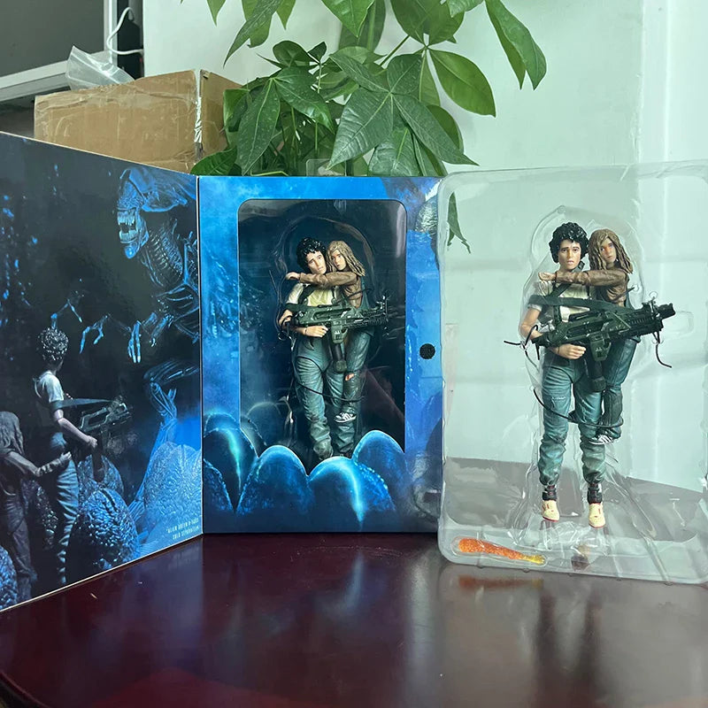 Neca ALIEN 2 Ripley Newt Figure LT Ellen Giger Xenomorph Facehugger Ripley vs Newt Predator Model Collectible Action Toys Gifts