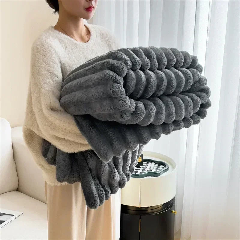 New Artificial Rabbit Plush Autumn Warm Blankets for Beds Soft Coral Fleece Sofa Throw Blanket Comfortable Thicken Bed Sheet