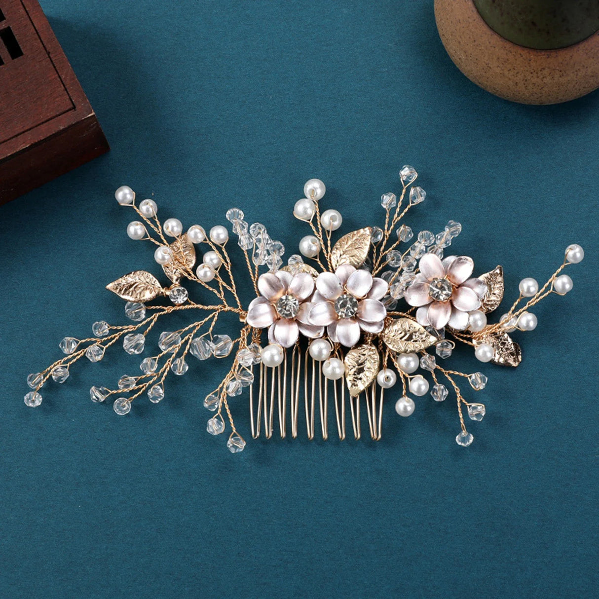 Silver Color Flower Hair Comb Clip Girls Handmade Alloy Pearl Hairpin Bridal Tiaras Wedding Hair Accessory Crystal Hair Jewelry