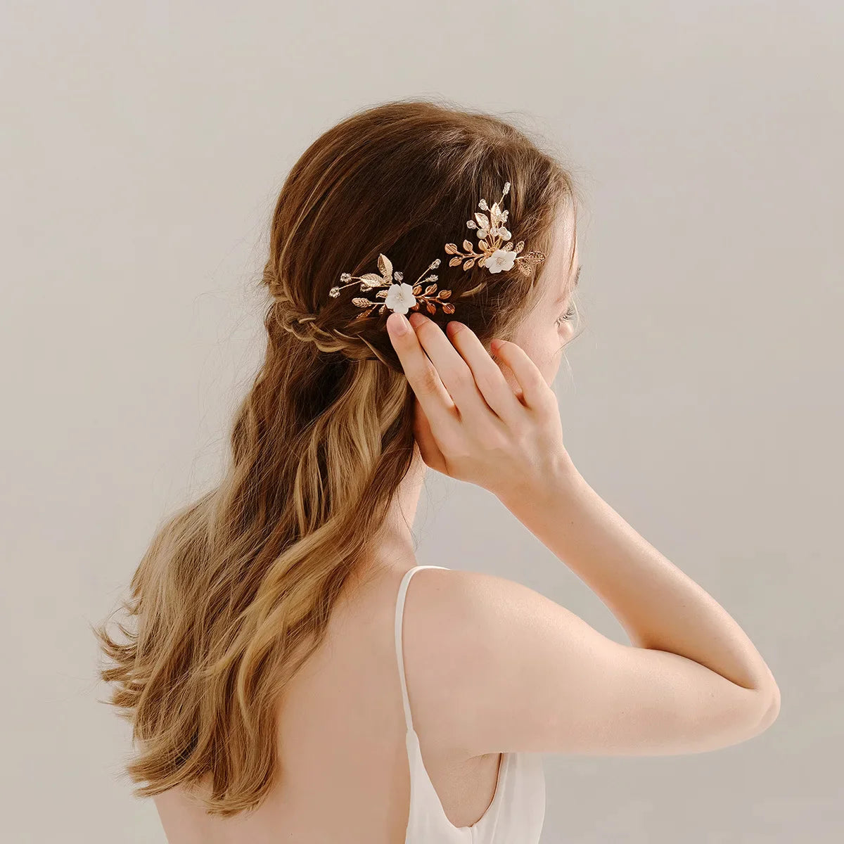 U-shaped Pearl Hairpin Hair Clips Golden Leaf Side Pin Fashion Party Girls Crystal Tiaras Wedding Hair Jewelry Marrige Headdress