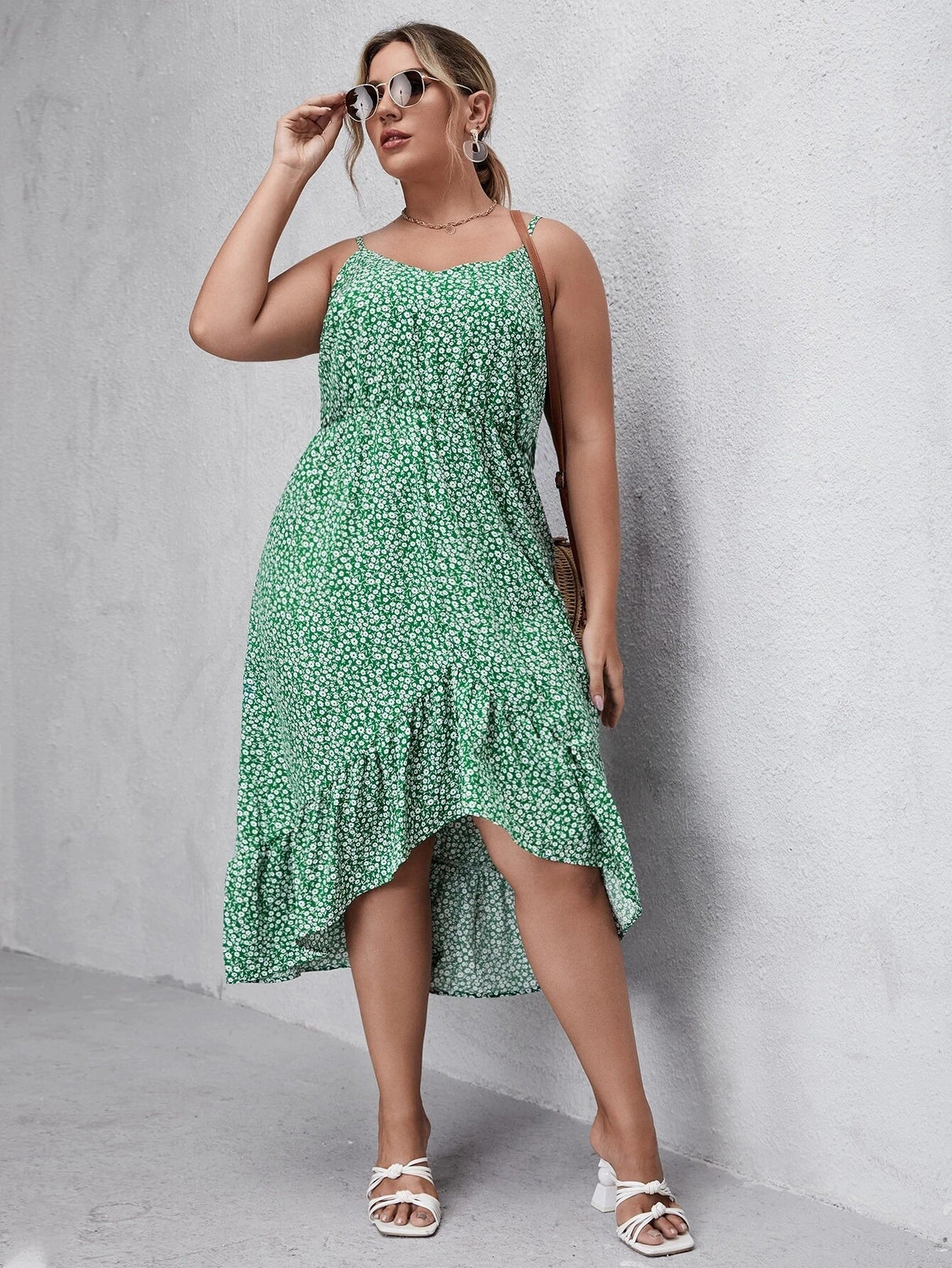 Plus Size Elegant Summer Sleeveless Ruffle Hem Party Dress Women Sexy Floral Print Boho Dress Large Size Cami Dress 6XL 7XL