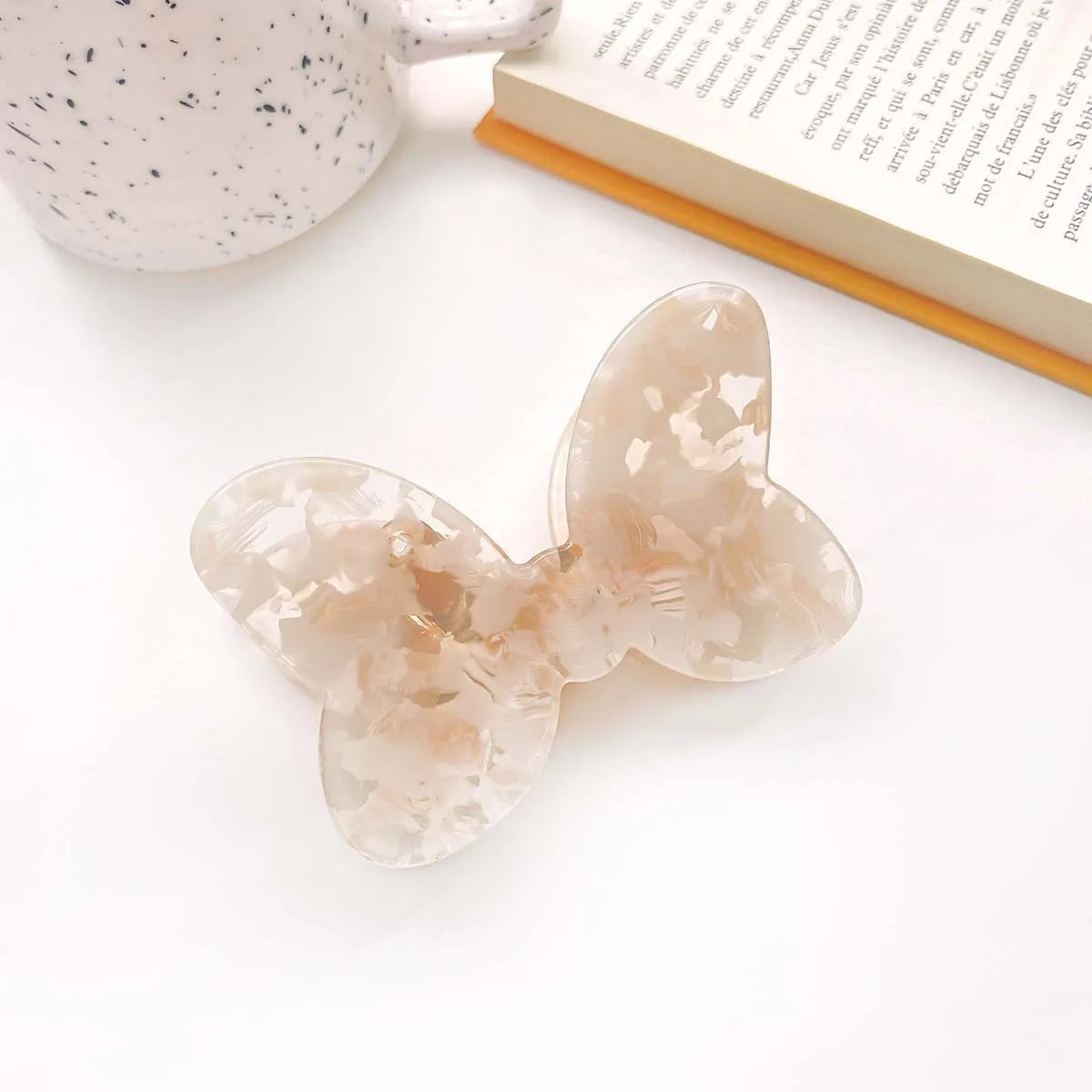 Muweordy Cartoon Bowknot Acrylic Hair Claw for Women Girls Popular Hair Catches Princess Crab Hair Clip Fashion Hair Accessories