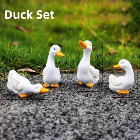 Cute Duck Resin Garden Statue Backyard Pond Ducks Decoration Bird Sculpture Indoor Outdoor Yard Decor Pond Lawn Ornament