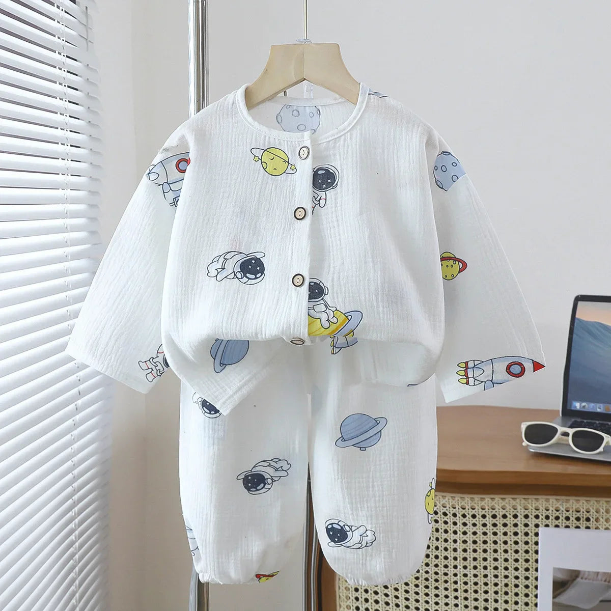 Kids Summer Thin Pajamas Sets New 2023 Boys Girls Cartoon Three-quarter Sleeve Cotton Yarn Shirts with Pants Baby Loungewear