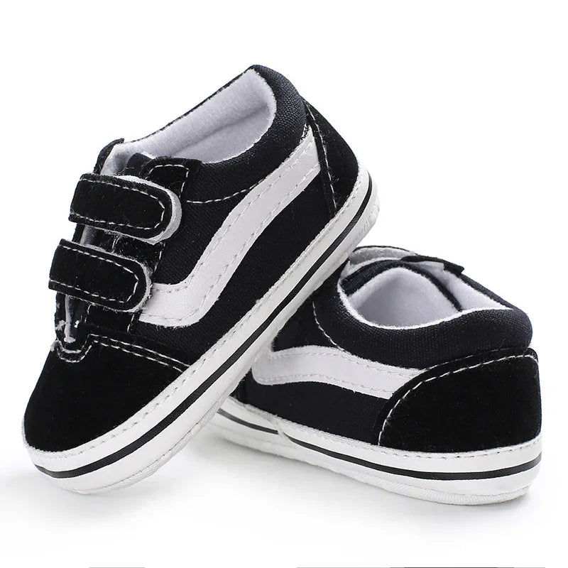 Lovely Newborn Baby Girl Boy Soft Sole Shoe Anti Slip Canvas Sneaker Trainers Prewalker Black White  0-18M