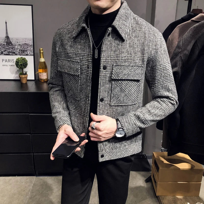 2023Autumn/Winter Men Polo Neck Woolen Jacket Fashion Slim Fit Suit Coat HighQuality Checkered Multi Pocket Korean Casual Jacket