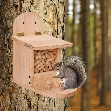 Useful Bird Squirrel Food Holder Feeding Box Handmade Food Container Wooden Squirrel Bird Food Feeder Pet Supplies