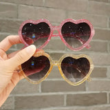 Fashion New Childrens Gradient Sunglasses Heart Shape Frame Glitter Sun Glasses Cartoon Love Heart Cute Sun Glasses Kids Girls