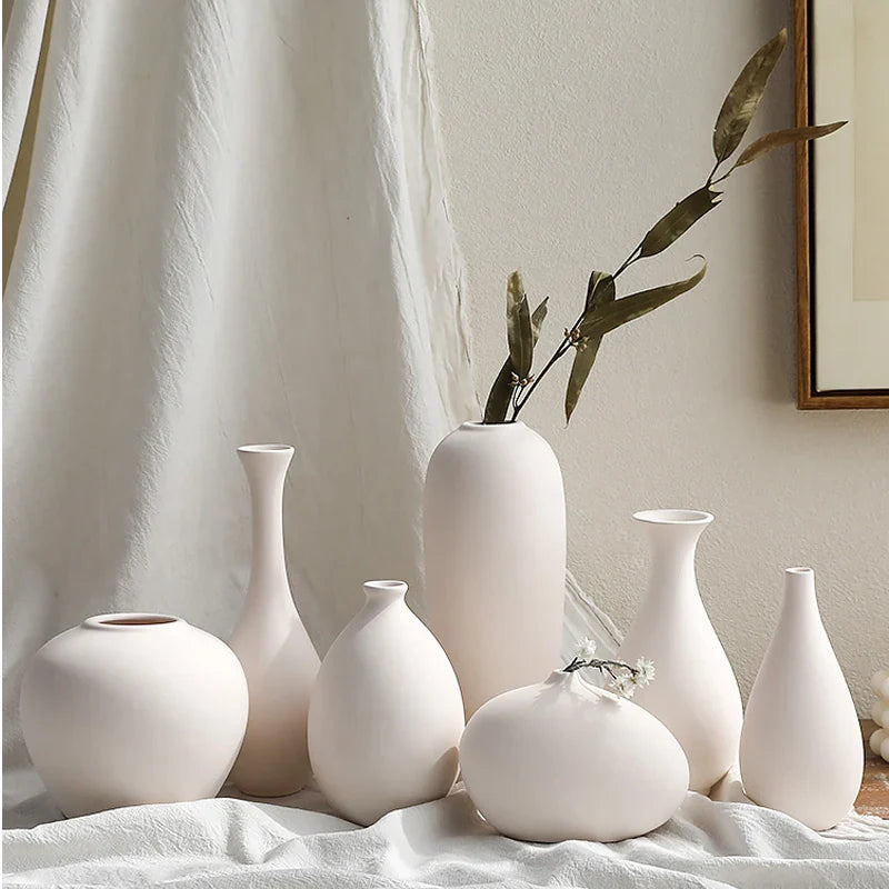 Nordic White Tabletop Vases Ceramic Flower Vase Living Room Decoration Home Pottery and Porcelain  Pot Living Room Decoration