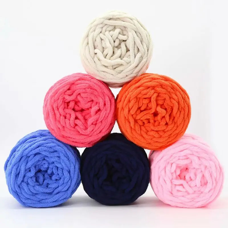 100g Chenille Knitting Yarn Crocheting Hair Soft and Comfortable Knitting Crochet Yarn for Hand Knitting Sweaters and Hats Knit