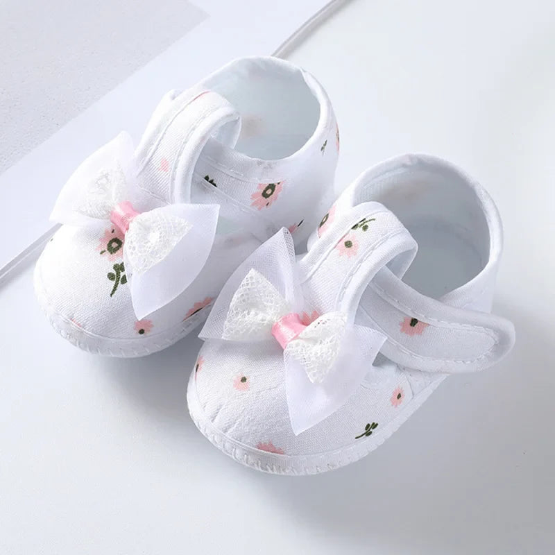 Newborn Baby Boy Girls Shoes Spring Autumn Lovely Floral Embroidery Anti-Slip Sneaker Crib Shoes Soft Cotton Cute First Walkers