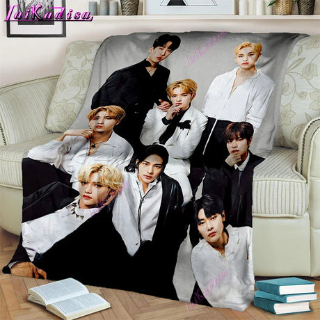 Stray Kids Blanket Soft Sofa Cover Kpop Singer Throw Blanket Fleece Blanket Lightweight Warm Bed Blankets for Bedroom Couch