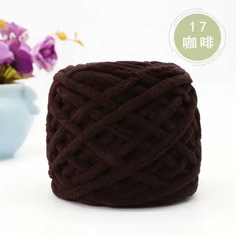 100g Chenille Knitting Yarn Crocheting Hair Soft and Comfortable Knitting Crochet Yarn for Hand Knitting Sweaters and Hats Knit