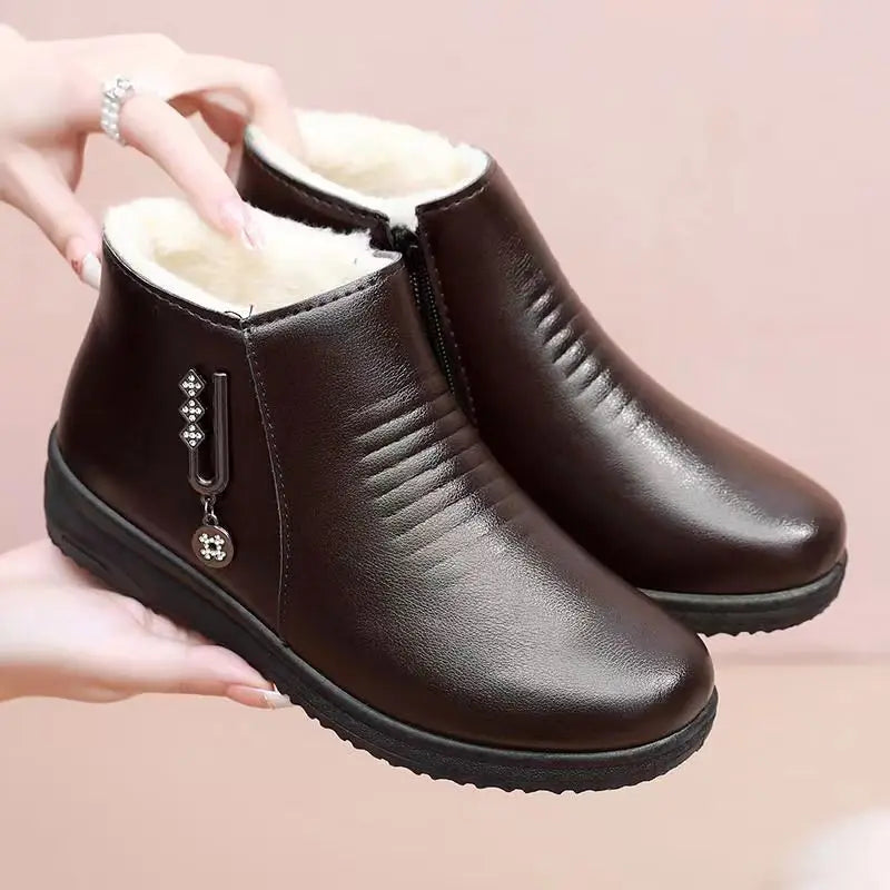 2024 New Women's Real Leather Ankle Boots Thick Bottom Plush Shoes Women Winter Warm Shoes Fashion Cool Footwear Size 35-41