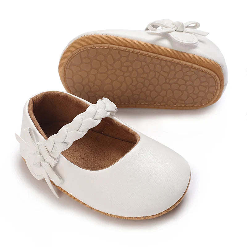 Cute White Lace Baby Girl Princess shoes  Baby Moccasins Moccs Shoes Bow Fringe Rubber Soled Non-slip Footwear Crib Shoes