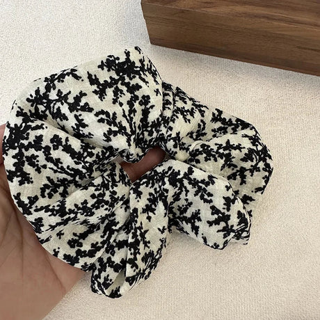 New Vintage Scrunchies Black White Flower Print Hair Ties Women Hair Accessories Ponytail Holder Elastic Hair Band Rubber Bands