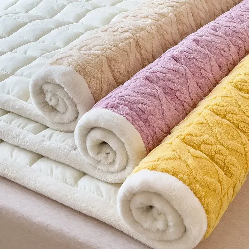 Winter Soft Fleece Mattress Toppers Home Dormitory Single Double Bedspread Fold Bed Sheets Thin Tatami Mat Warm Mattress Cover