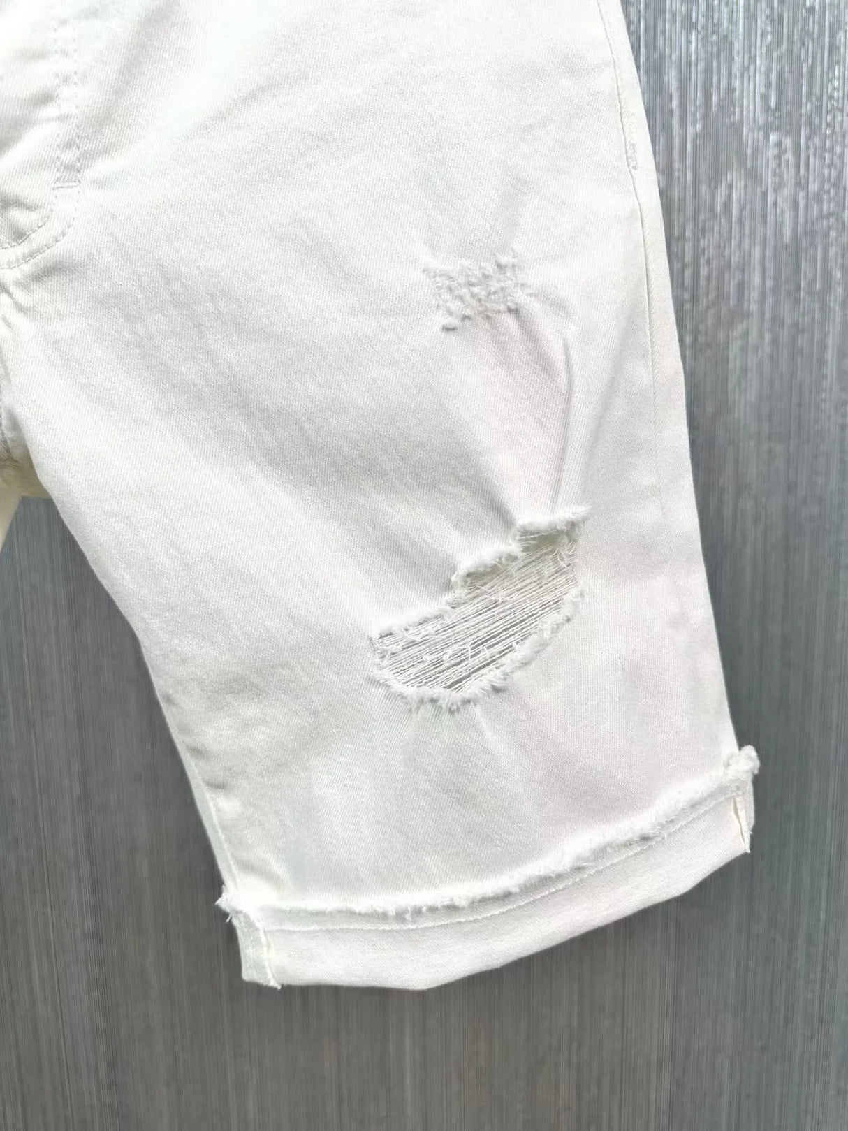 2024 Spring/Summer New D2 Jeans Men's Shorts Fashion Slim Fit Water Wash Hole Patch Embroidery Capris