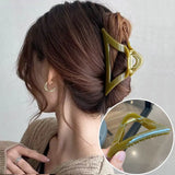 Metal Geometric Triangle Hair Claws Girls Popular Hair Catches Hair Clips Hair Accessories For Women Fashion Hairpins Hairgrips