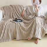 Winter Warm Blanket Skin-Friendly Bedspread Solid Striped Throw Blankets Sofa Air Conditioning Blanket For Bedroom