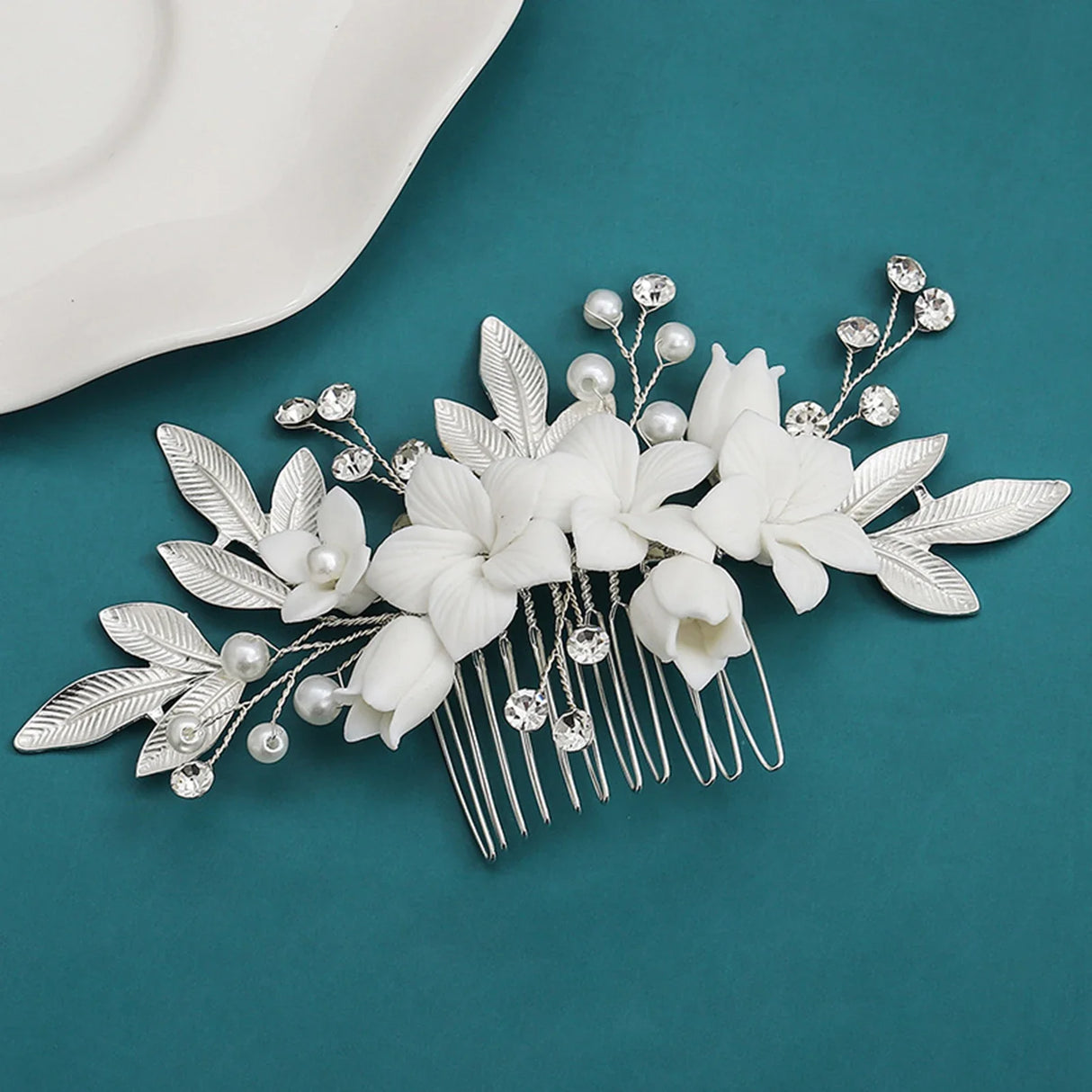 Silver Color Flower Hair Comb Clip Girls Handmade Alloy Pearl Hairpin Bridal Tiaras Wedding Hair Accessory Crystal Hair Jewelry